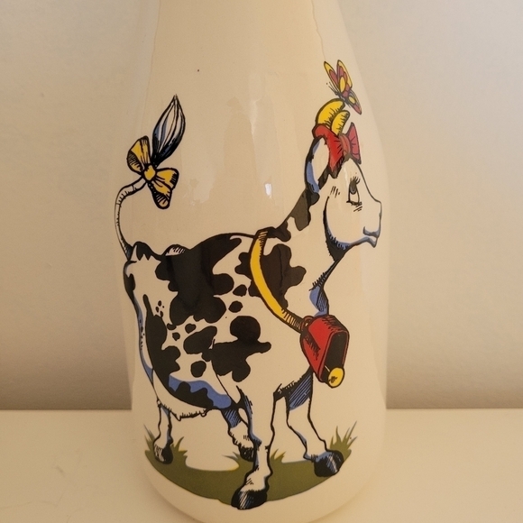 VINTAGE Milk Glass Bottle Cow Print - Picture 9 of 9
